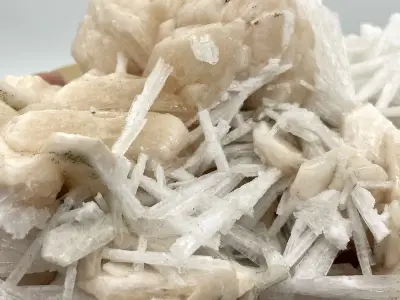 Stilbit se skolecitem