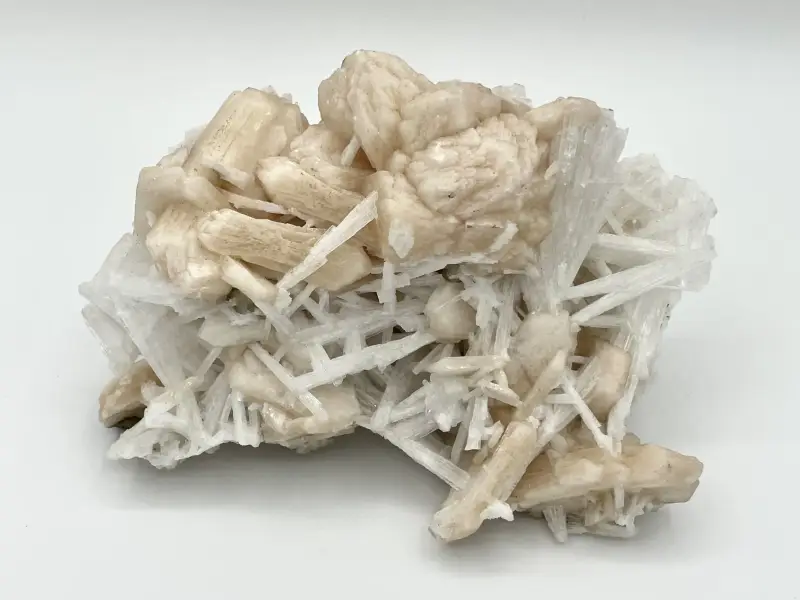 Stilbit se skolecitem