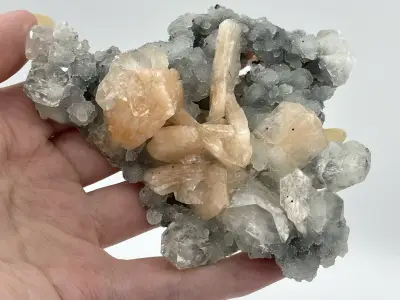 Apofylit se stilbitem